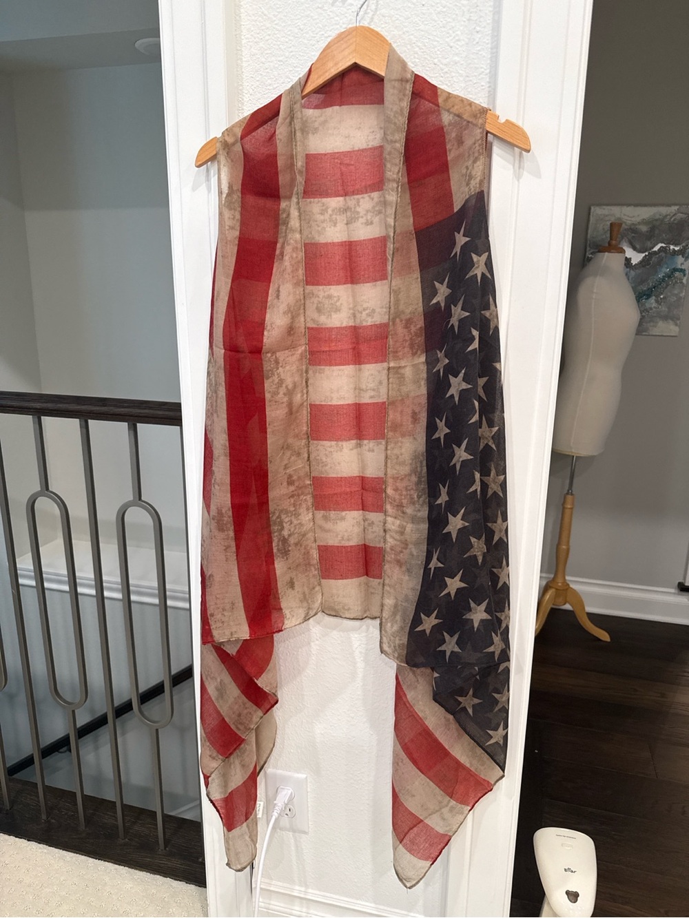 J.NNA Distressed American Flag Patriotic Sleeveless Kimono NWT - Picture 2 of 4